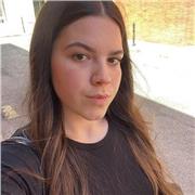 Me llamo Sara, soy una persona amable y simpática. Puedo dar clases tanto a niños de primaria, como de secundaria